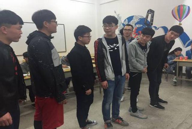 F:\Ryan\me\合职材料\伟德源自英国1946词汇比赛\webwxgetmsgimg (7).jpg